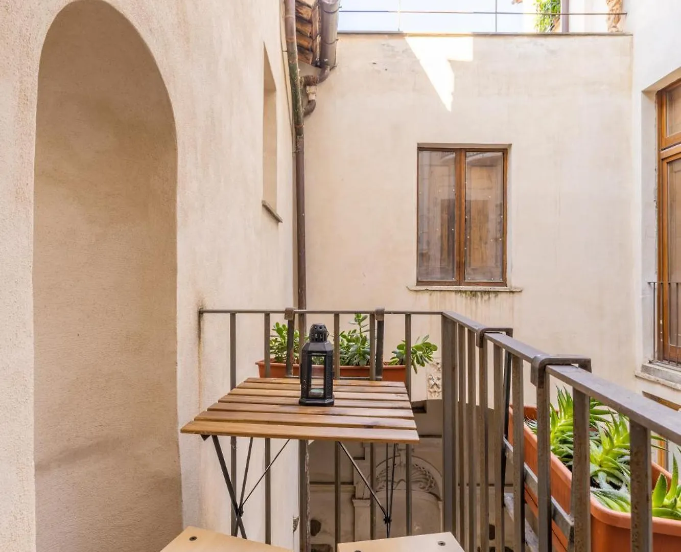Apartment Little House In Trastevere Rome Italy